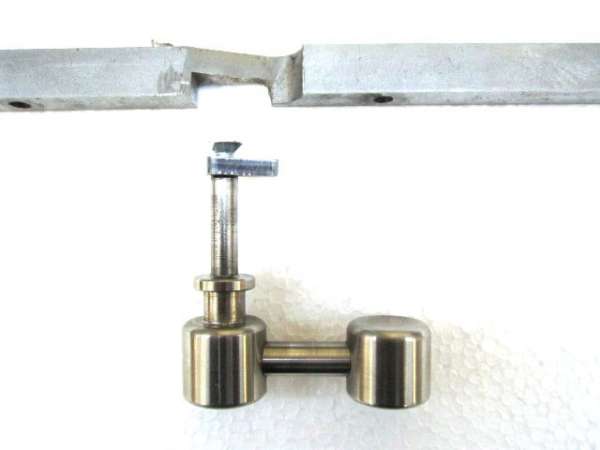 Old Style Locking Bar