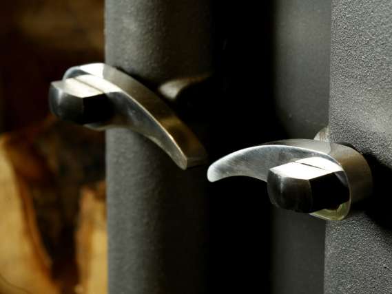 ESSE Ironheart Catch Detail