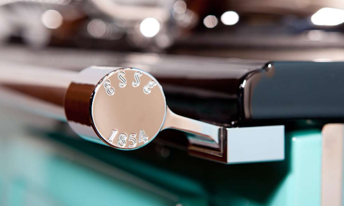 ESSE EL 13amp Towel Rail