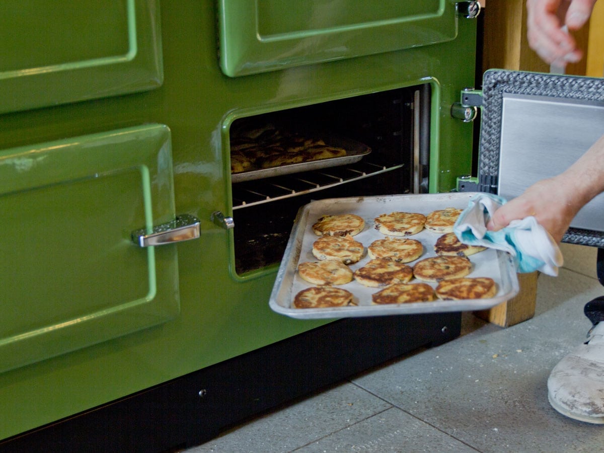 The ESSE 990 is a stunning induction range cooker