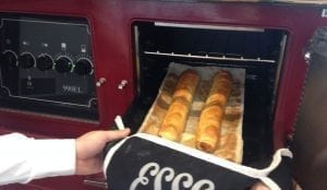 ESSE 990EL oven cooked sausage rolls