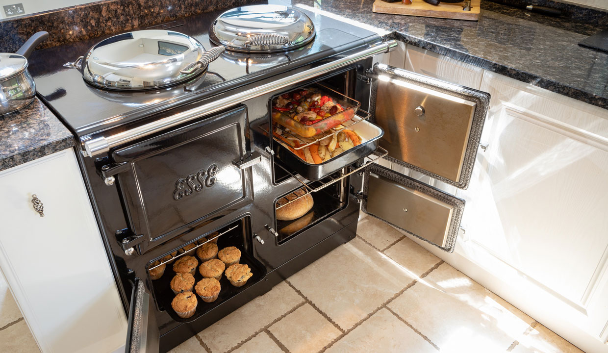 cooking food in an ESSE electric range cooker ovens