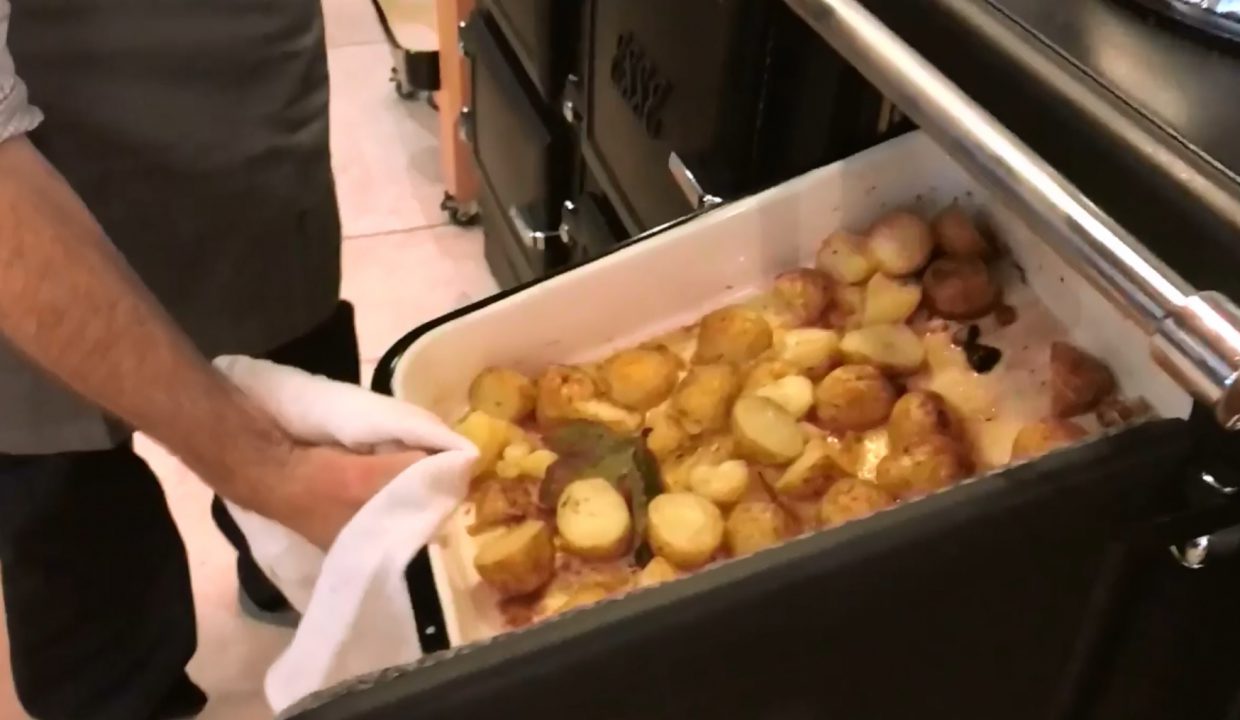 Roast potatoes in an ESSE oven
