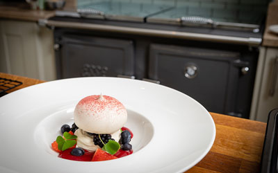 Fruit meringue cooked in ESSE 990 ELX range cooker