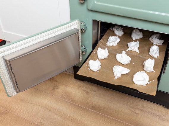 esse 600 x sage baking bottom oven