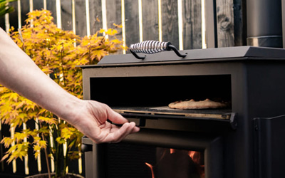 esse garden stove opening pizza oven door
