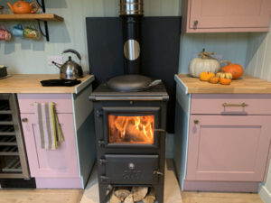 bakeheart pink kitchen 4